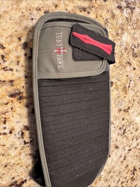 Tony Hawk Black and Gray cd holder for car visor